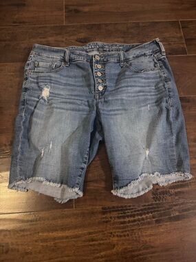 Women’s Torrid Bermuda Shorts Size 16
